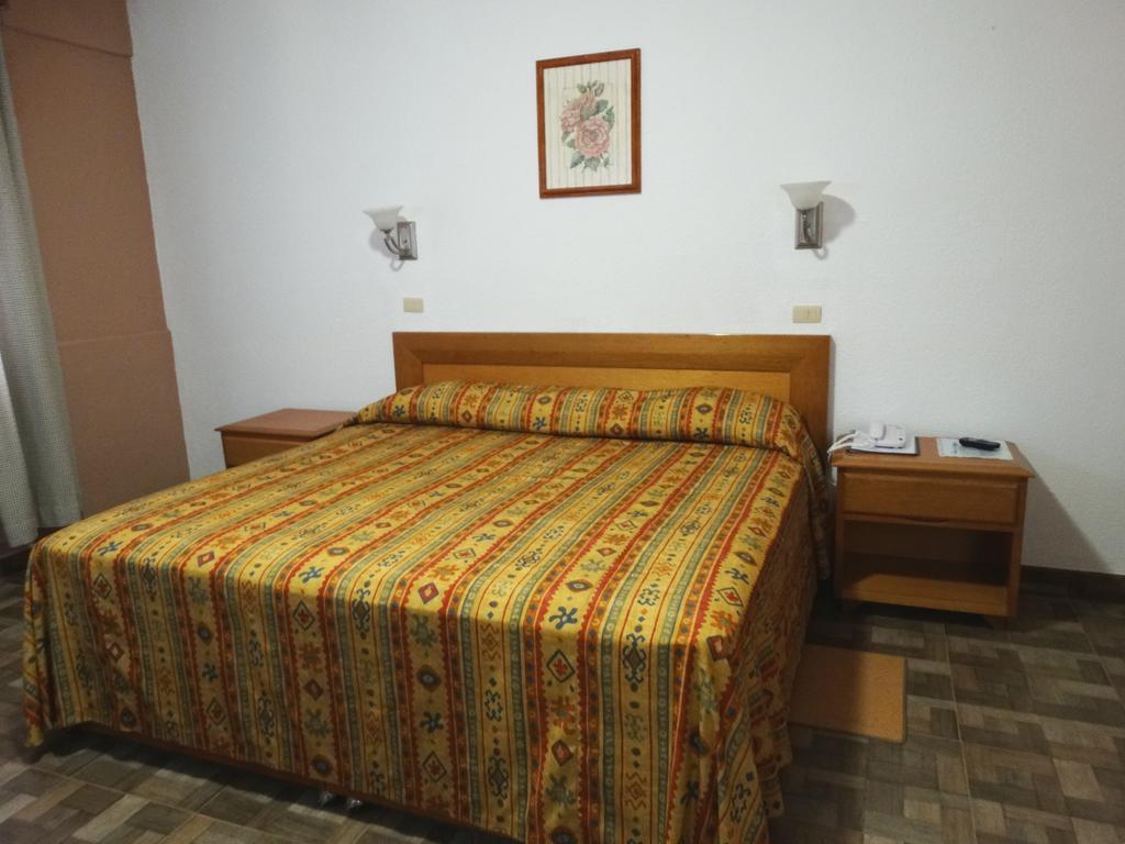 Hotel Astromundo Reynosa Bagian luar foto